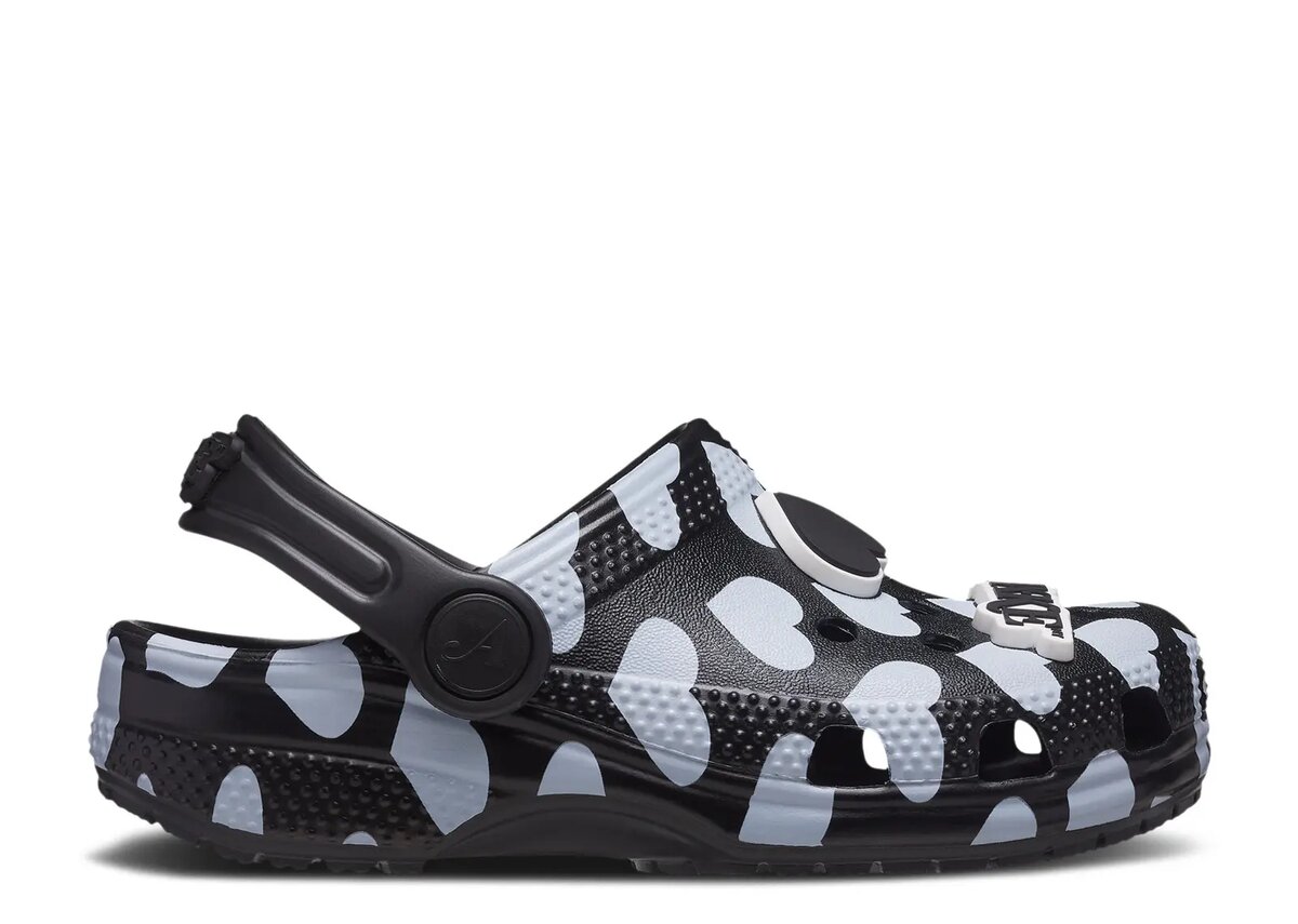 Awake NY x Classic Clog für Kinder „Home Is Where The Heart Is – Schwarz“ Awake NY x Classic Clog für Kinder „Home Is Where The Heart Is – Schwarz“
