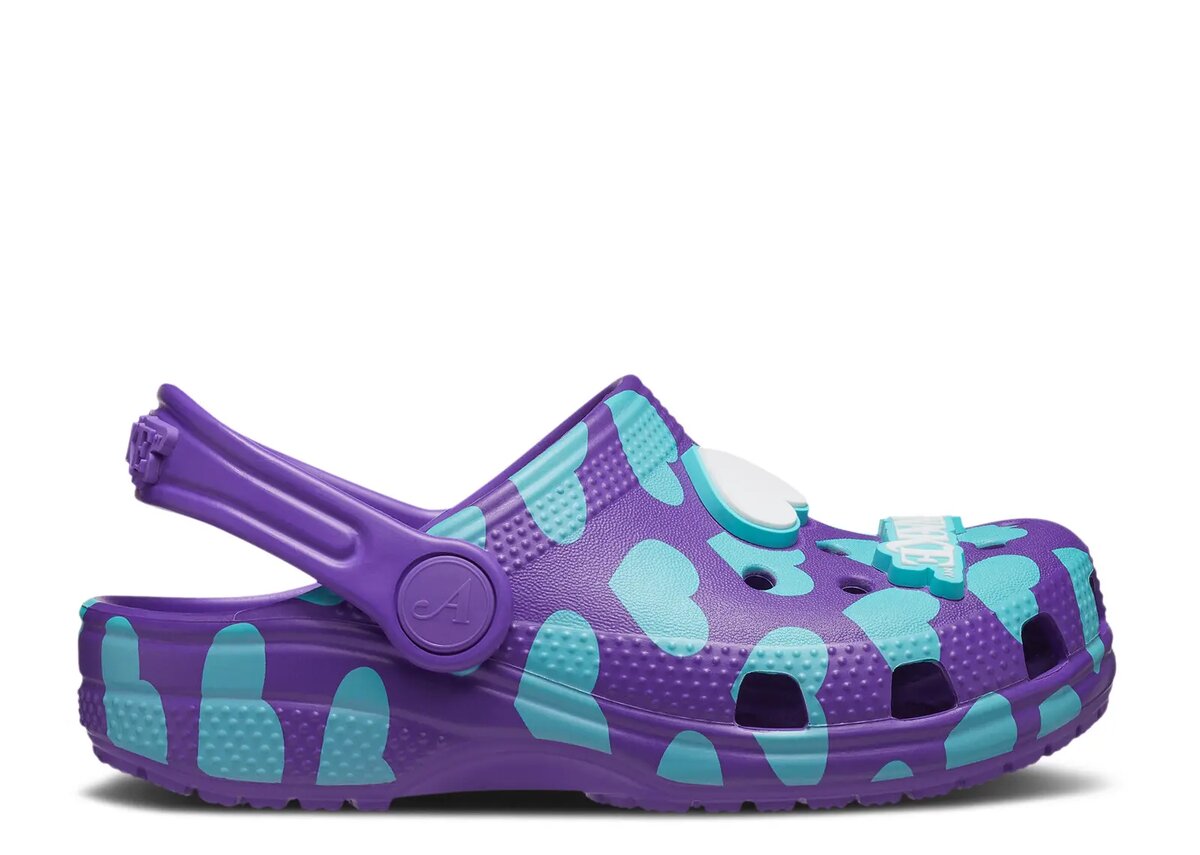 Awake NY x Classic Clog Kids „Home Is Where The Heart Is – Lila“ Awake NY x Classic Clog Kids „Home Is Where The Heart Is – Lila“