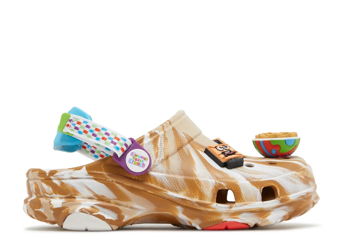 Cinnamon Toast Crunch x Classic All-Terrain Clog für Kleinkinder Cinnamon Toast Crunch x Classic All-Terrain Clog für Kleinkinder