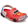 Klassische „Iam Fire Truck Lights“-Clogs für Kleinkinder mit Riemen am Fersenbereich Klassische „Iam Fire Truck Lights“-Clogs für Kleinkinder mit Riemen am Fersenbereich