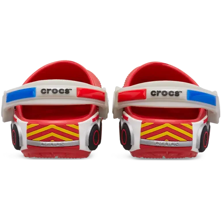 Klassische „Iam Fire Truck Lights“-Clogs für Kleinkinder mit Riemen am Fersenbereich Klassische „Iam Fire Truck Lights“-Clogs für Kleinkinder mit Riemen am Fersenbereich