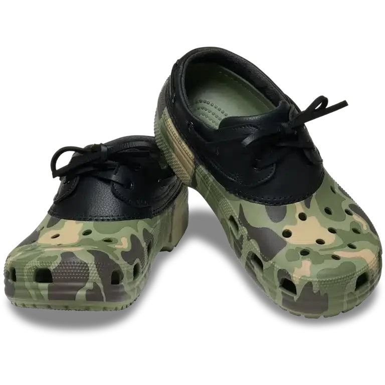 Klassischer Bootsschuh im Duck-Camo-Design Klassischer Bootsschuh im Duck-Camo-Design