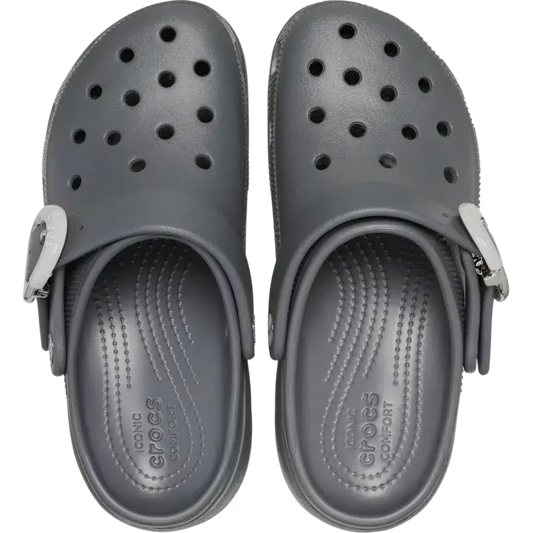Klassischer Platform Clog mit getauchter Schnalle Klassischer Platform Clog mit getauchter Schnalle