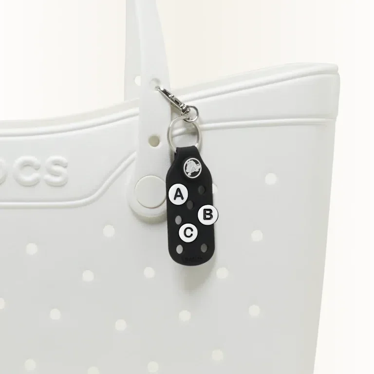 Kleine „Friendship Letter C“-Jibbitz-Anstecker Kleine „Friendship Letter C“-Jibbitz-Anstecker