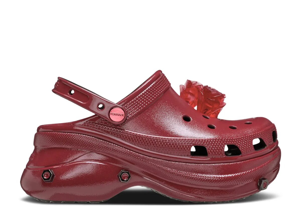 Louane x Wmns Classic Bae Clog „Red Rose“ Louane x Wmns Classic Bae Clog „Red Rose“